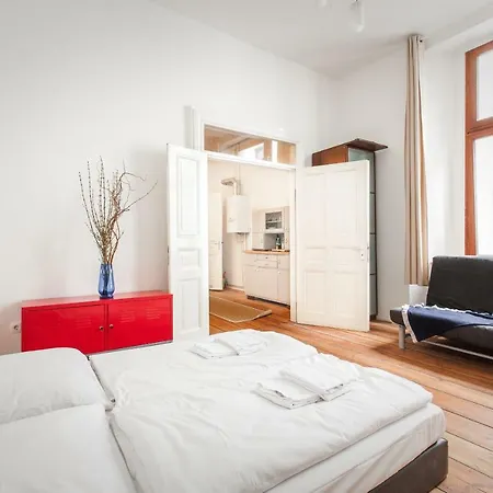 3 Bedroom Apartment Berlin Exterior photo